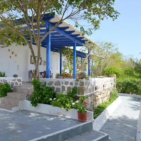 Gemilos Nook Adamantas (Milos)