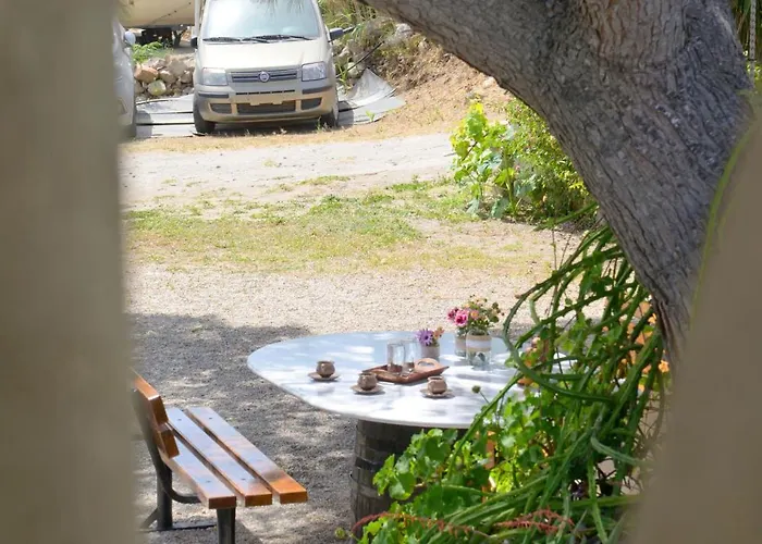 Gemilos Nook Apartment