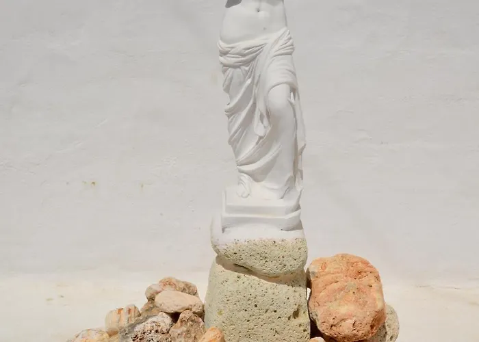 Gemilos Nook Apartment